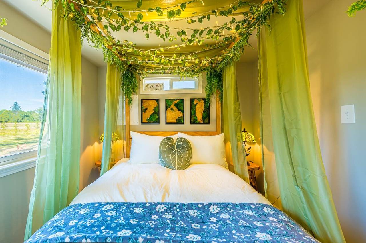 Enchanted Cottage — tiny home vacation rental in Forks, WA, photo 3