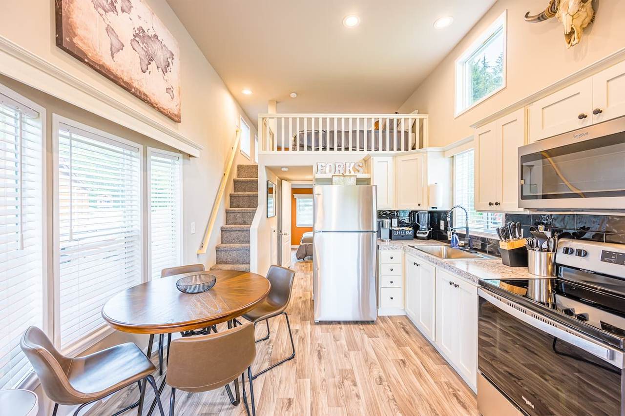 Industrial — tiny home vacation rental in Forks, WA, photo 8